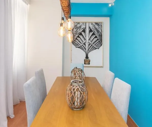 La Belle Vie * Tínos